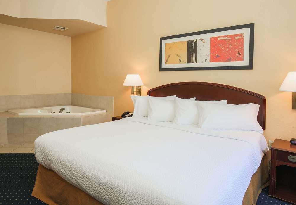 Courtyard By Marriott Grand Blanc 3* Flint