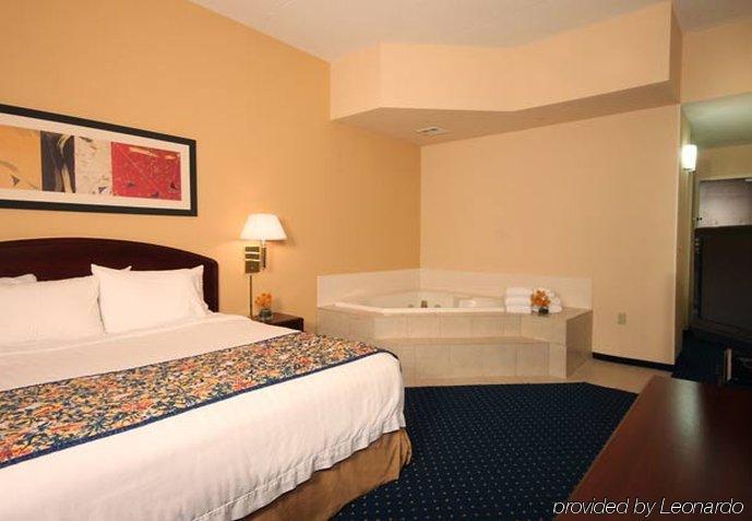 Courtyard By Marriott Grand Blanc Flint