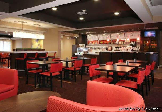 Courtyard By Marriott Grand Blanc Hotel